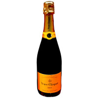 Игристое вино Veuve Clicquot Ponsardin Champagne AOC Brut выдержанное белое брют, 750мл Игристое вино Veuve Clicquot Ponsardin Champagne AOC Brut выдержанное белое брют, 750мл