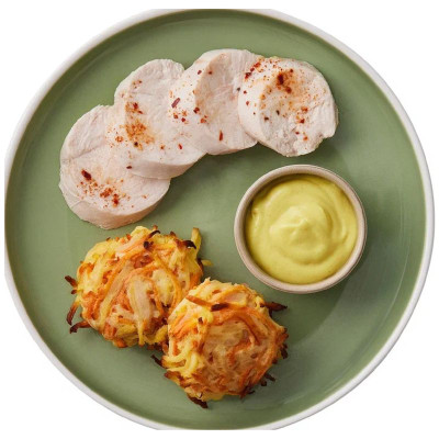 Изображение товара Филе куриное су-вид с соусом Бешамель и овощными биточками Перекрёсток Select, 250г