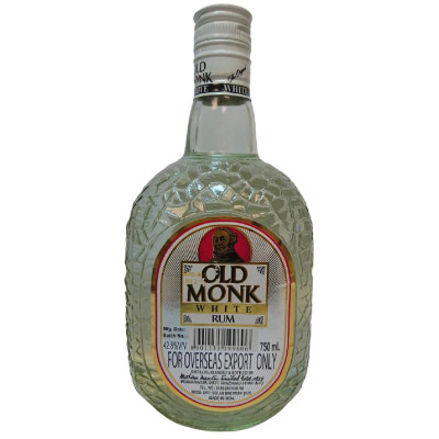 Изображение товара Ром Old Monk невыдержанный белый 42.8%, 750мл
