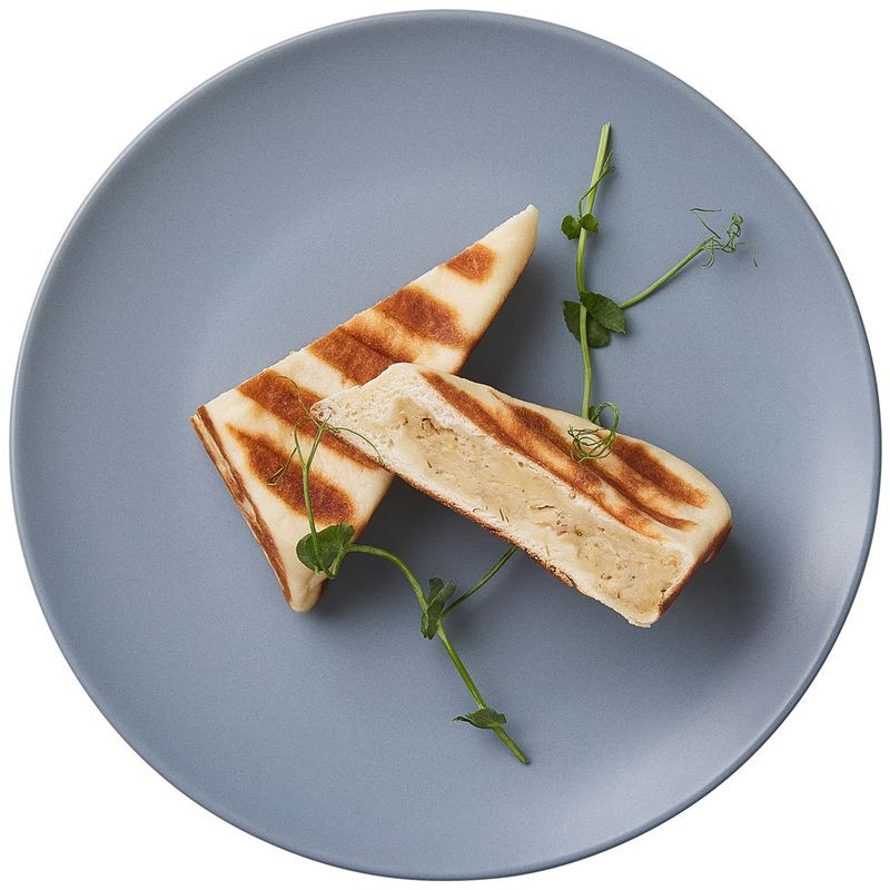 Изображение товара Грилата с курицей и сыром 100г - вкусное мясное лакомство от Перекресток