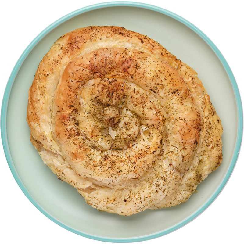 Изображение товара Улитка Перекрёсток Греческая с мясом 160 г вкусная слойка с мясной начинкой