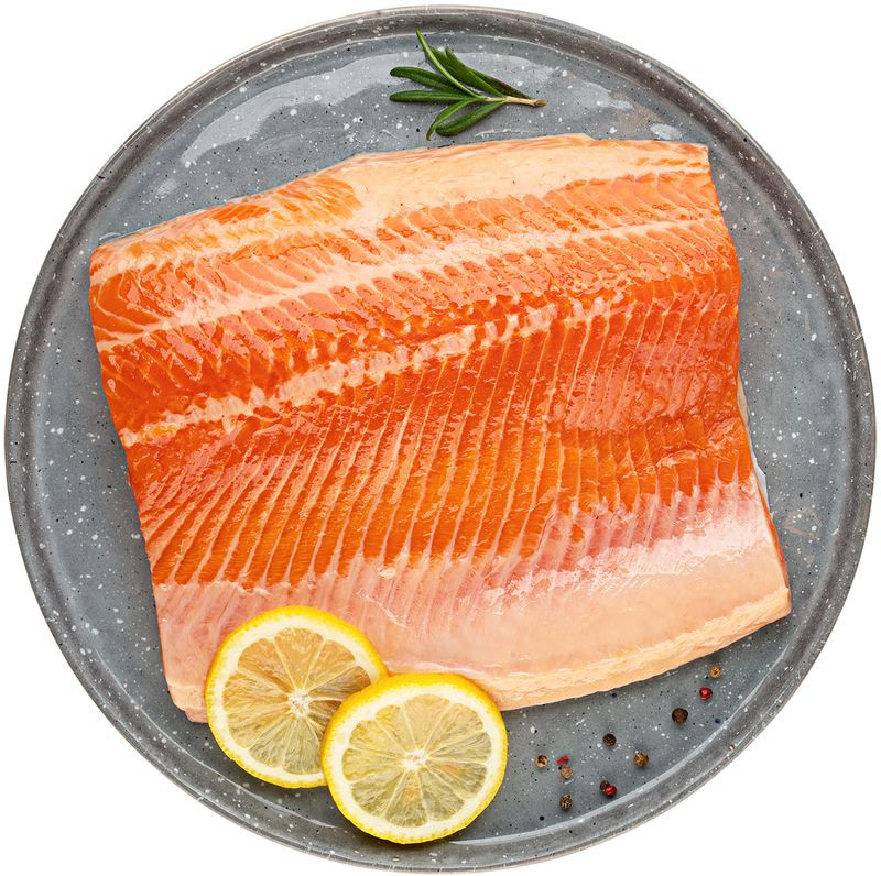 Изображение товара Форель филе охлажденное из России 148 ккал 22 г белка 6 г жиров