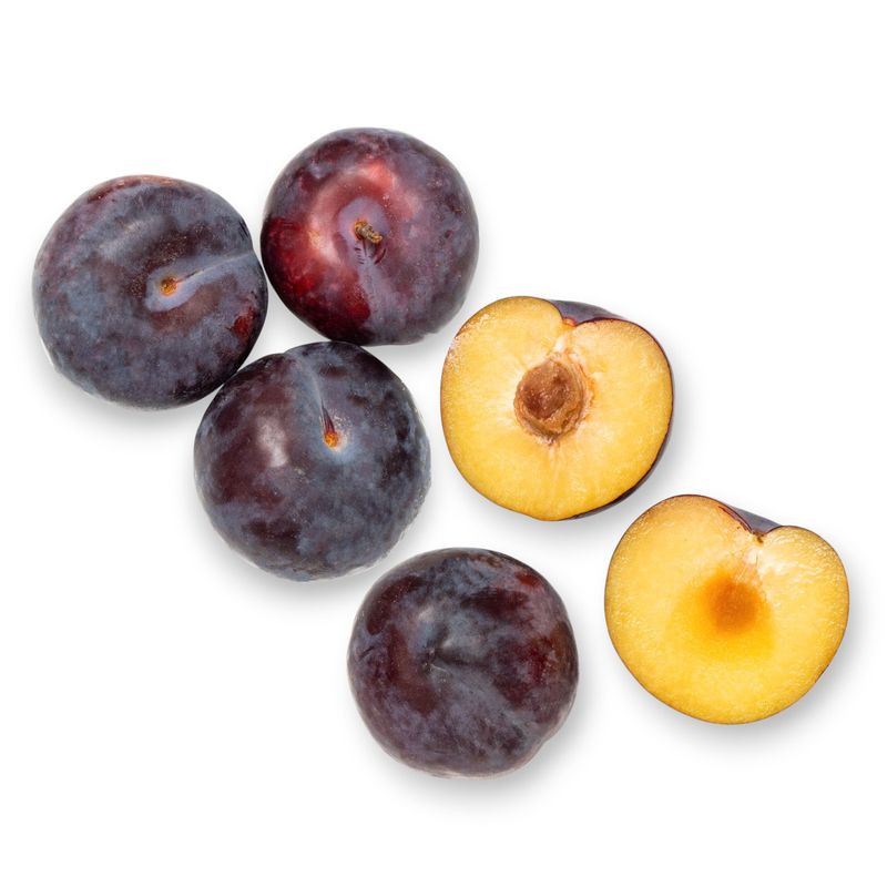 Изображение товара Свежие сливы в фасовке 6 штук - натуральный продукт из России