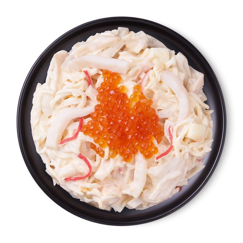 Изображение товара Салат с кальмаром и красной икрой Перекрёсток Select 170 г