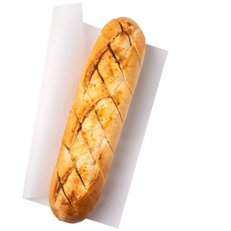 Изображение товара Чесночный багет 158г - натуральная свежая выпечка с ароматом чеснока