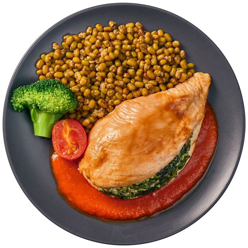 Изображение товара Маш с кето-курицей и соусом из сладкого перца Перекрёсток Select 260г