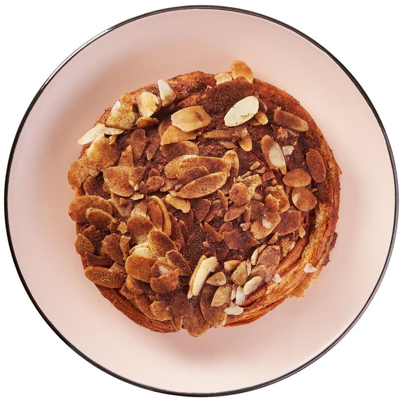 Изображение товара Улитка с миндальным кремом и корицей 90г от Пекарня Перекрёсток