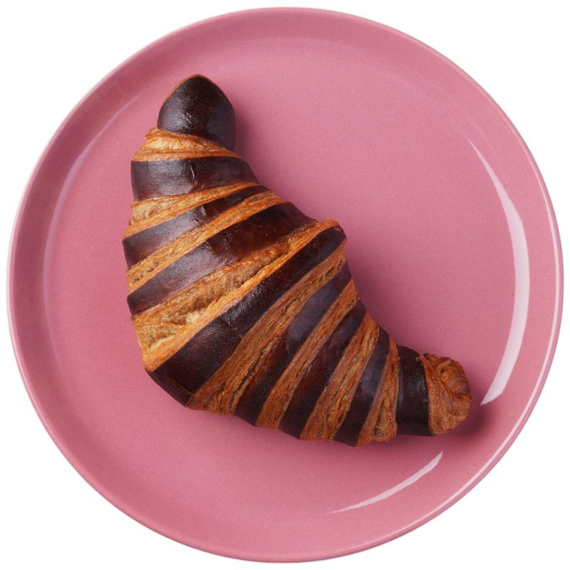 Изображение товара Шоколадный круассан 70г от Пекарни Перекрёсток