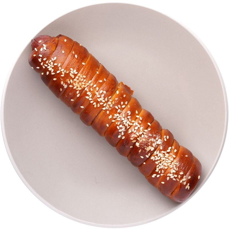 Изображение товара Брецель Дог 140г с сосиской от Пекарни Перекрёсток