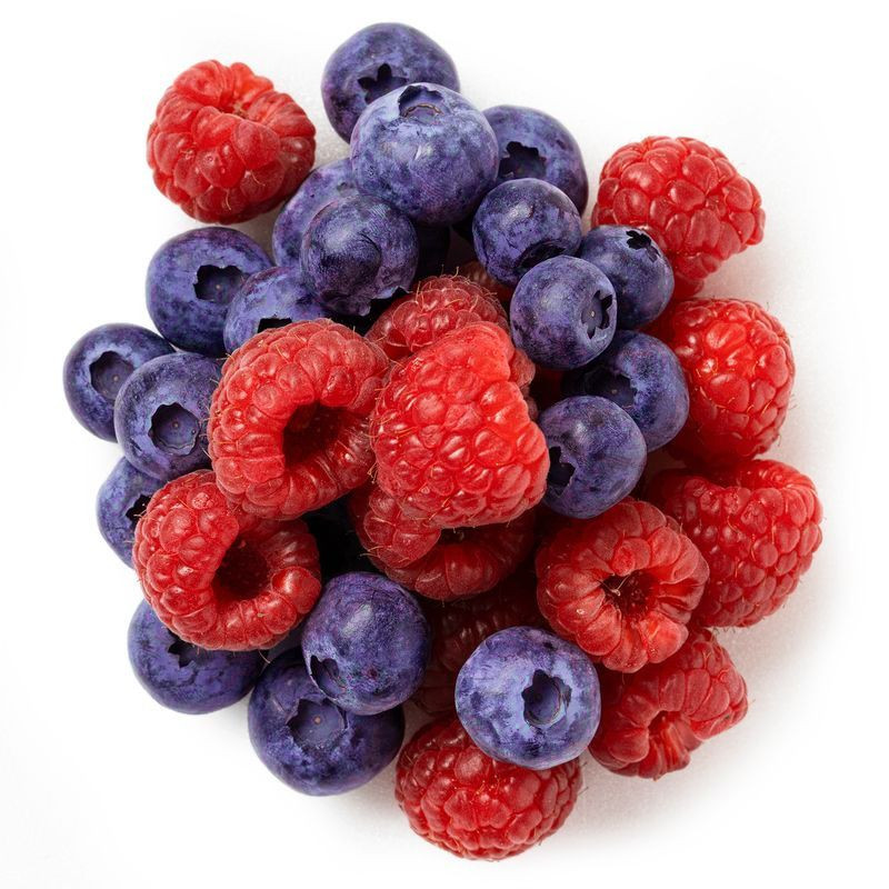 Изображение товара Мини микс голубика-малина Маркет Fresh, 150 г