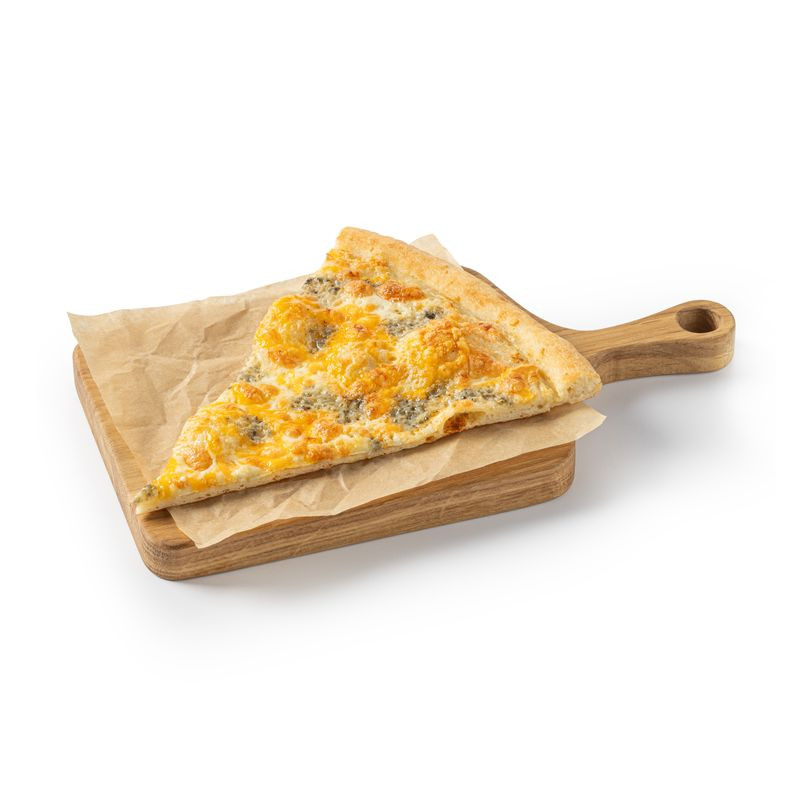 Изображение товара Пицца Четыре сыра кусок 100 г с насыщенным сырным вкусом