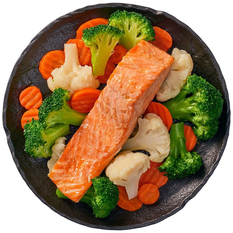 Изображение товара Стейк из форели на пару с овощами Перекрёсток Select 230г