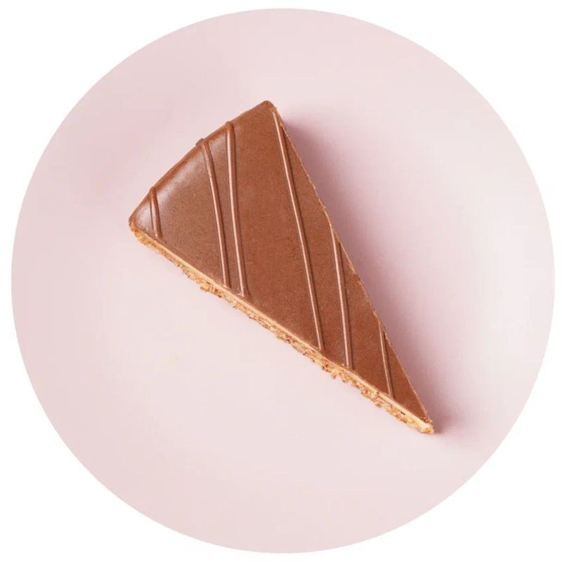 Изображение товара Торт Шоколадно-Миндальный 90г - вкусный десерт от Перекрёстка