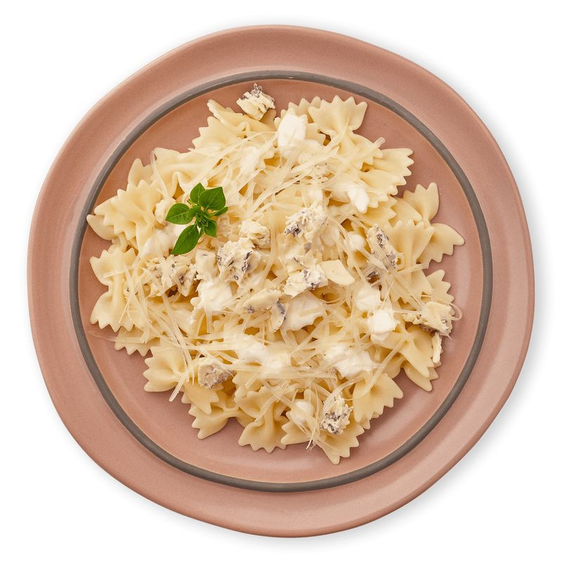 Изображение товара Паста 4 сыра Перекрёсток Select, 250г - готовое основное блюдо с насыщенным сырным вкусом